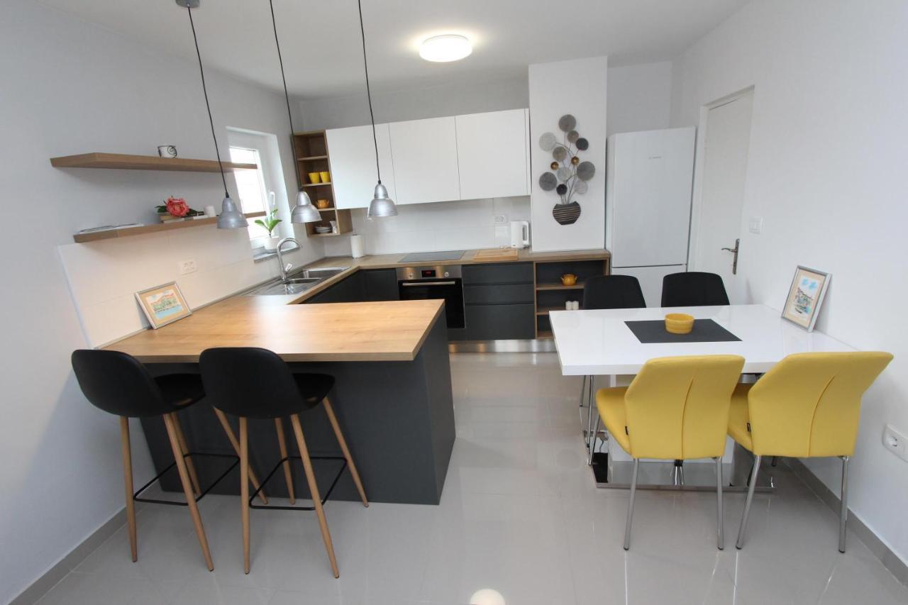 Apartment Sorriso 2 Rovinj Exterior foto